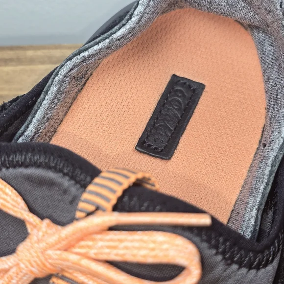 OluKai Miki Li Sneakers Women's Size 8.5 - Picture 5 of 11